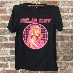 Doja Cat music tee size S